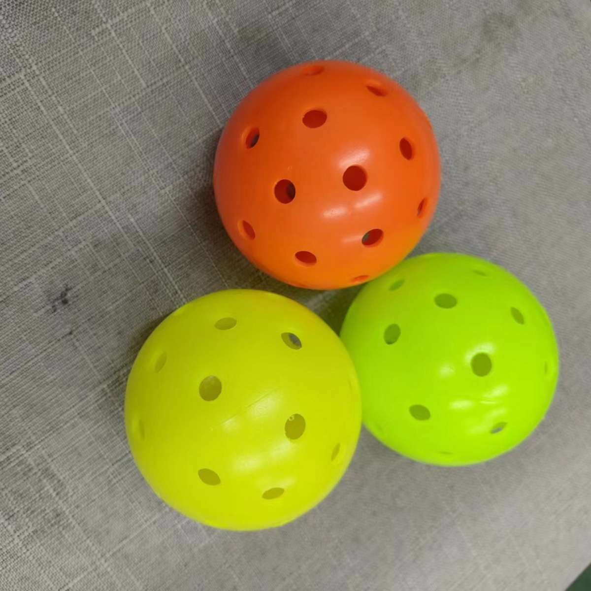 where-to-buy-rotomolded-pickleball-balls-china-supplier (2) High Quality Rotomolded Pickleball Balls